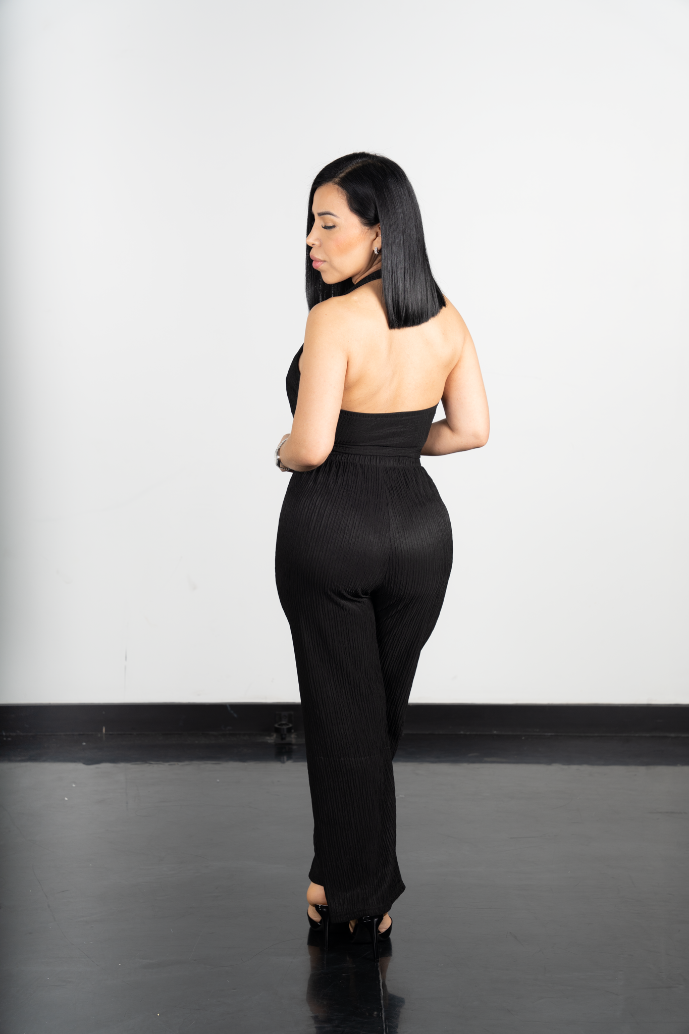 Eva - Black Two-Piece Halter Neck Set – PaulinasFashion
